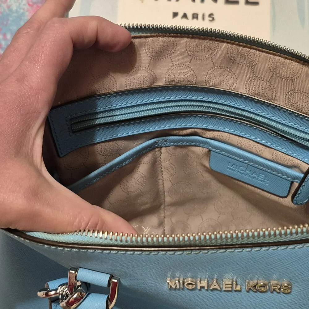 Michael Kors Cindy Large Dome Sachel/ Crossbody Turquoise Women's Bag - Picture 4 of 13